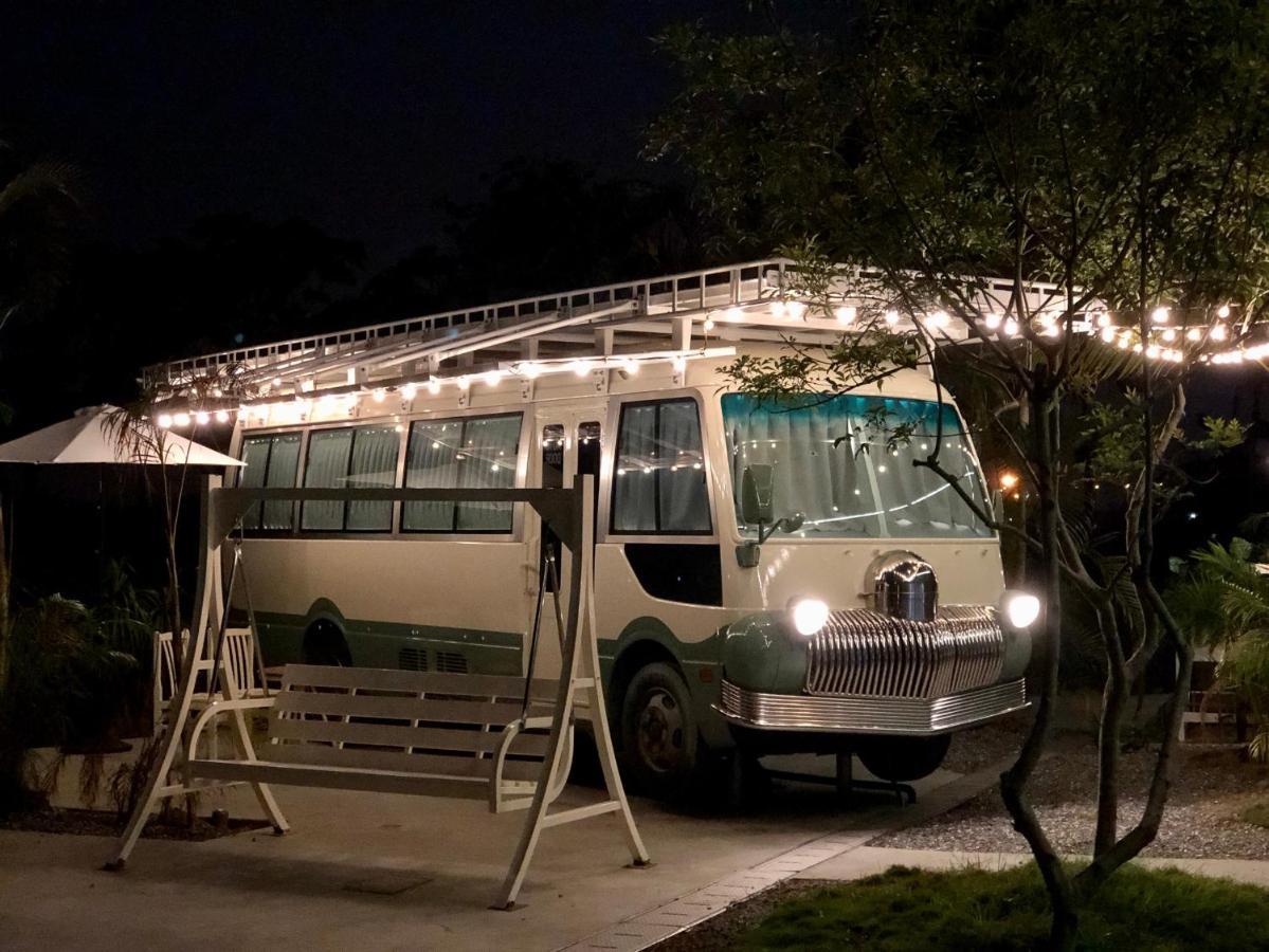 Artisan Hostel Toucheng Bagian luar foto