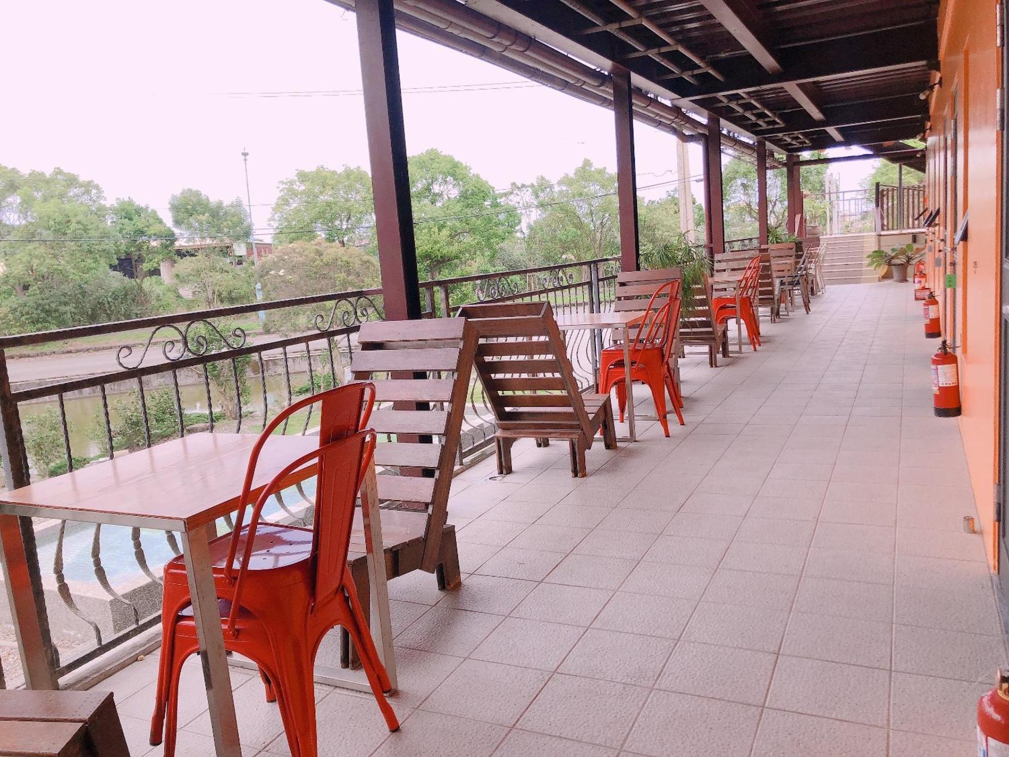 Artisan Hostel Toucheng Bagian luar foto