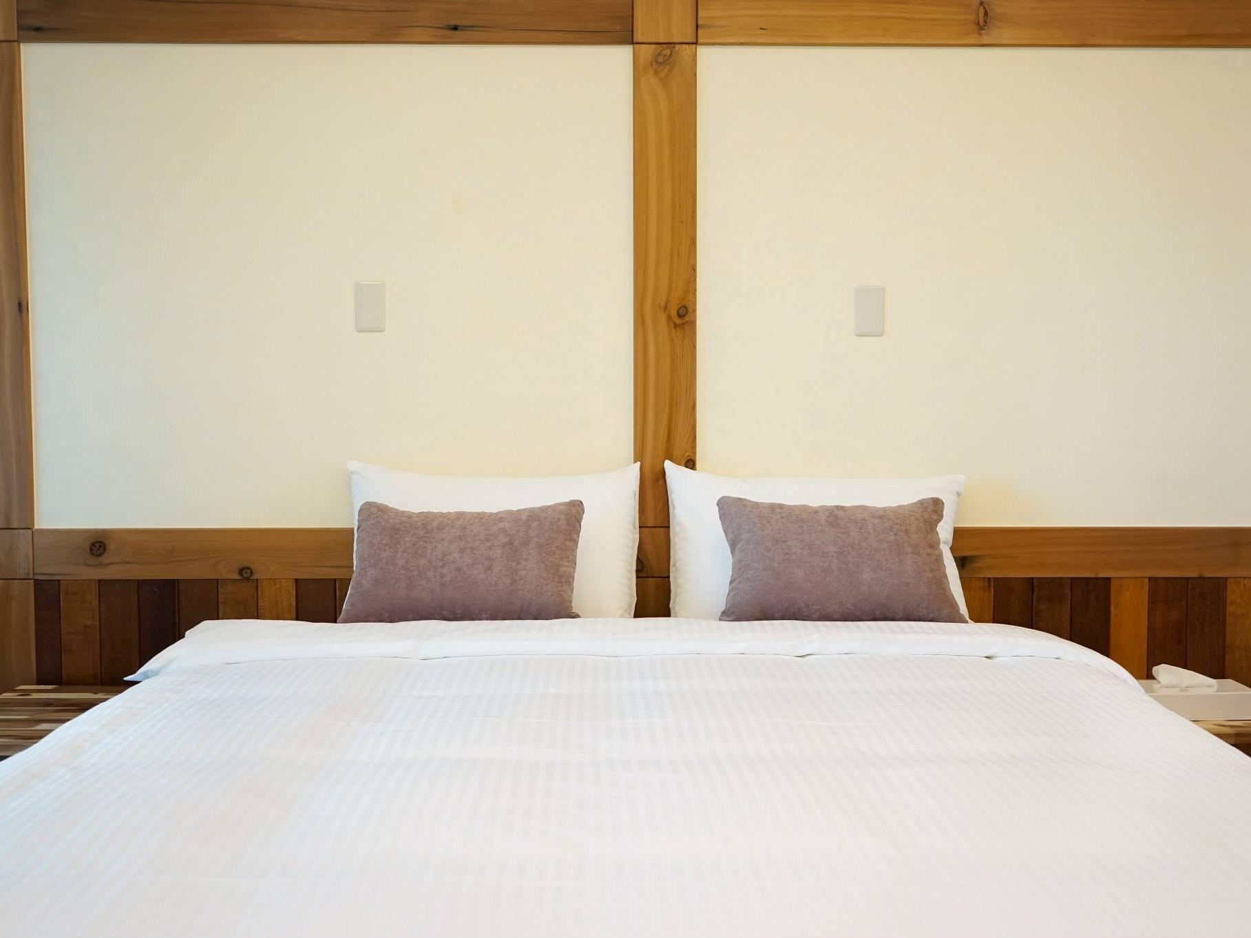Artisan Hostel Toucheng Bagian luar foto