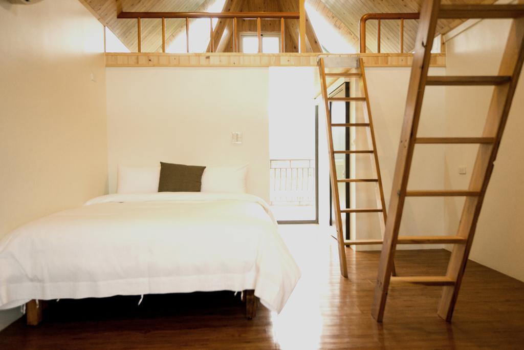 Artisan Hostel Toucheng Bagian luar foto