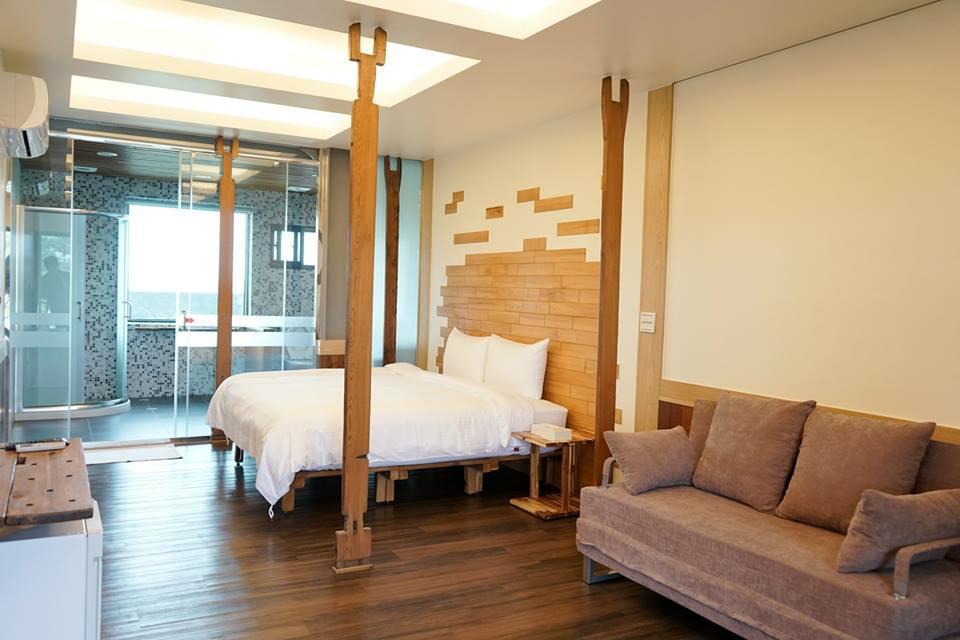 Artisan Hostel Toucheng Bagian luar foto